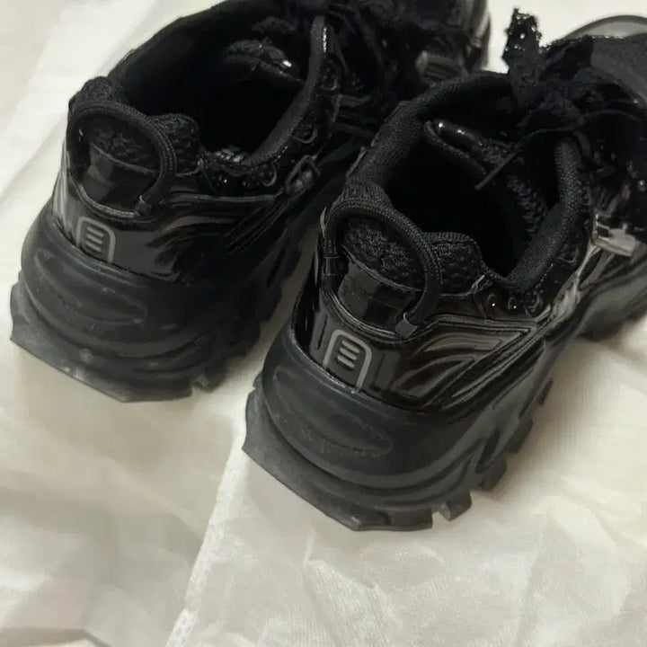 [BUNJANG] Fommelcamele and Archive Sneakers 5cm / 포멜카멜레 앤 아카이브 스니커즈 운동화 5cm