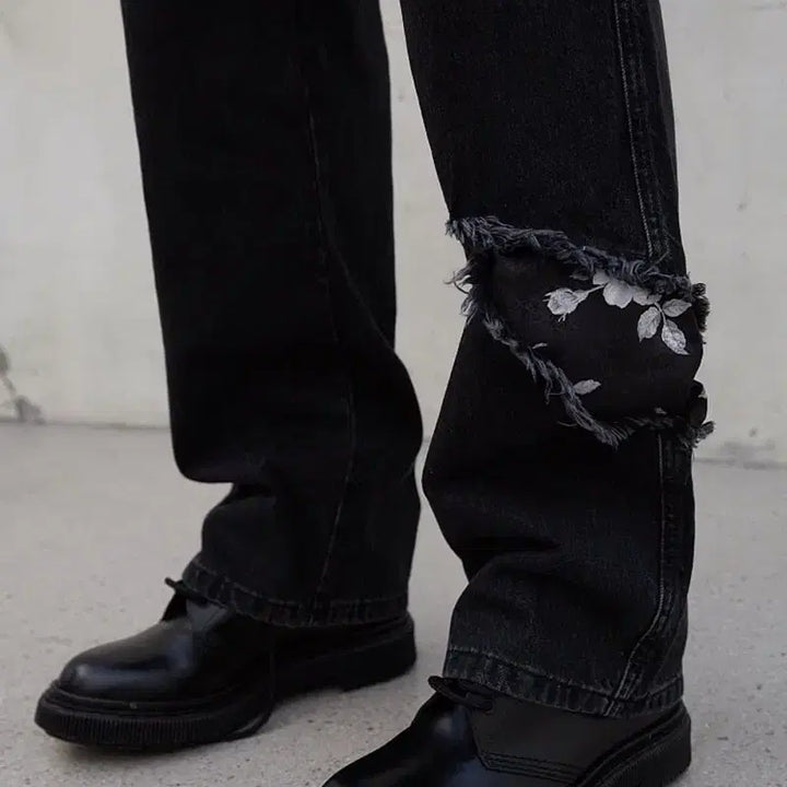 [BUNJANG] Crush Again Floral Distressed Denim Pants (M) / 크러쉬어게인 / 블랙 플로럴 디스트로이드 데님 팬츠 (M)