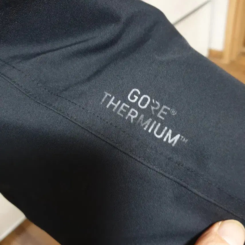 [BUNJANG] Goose Down Padded Jacket (Men's Size 105) / k2 구스패딩 남105 고어서미움 거의새것