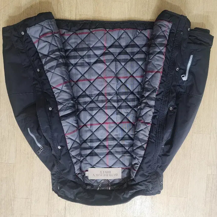 [BUNJANG] Burberry Black Jacket Padded / 버버리 브릿 블랙 자켓 패딩 팝니다.
