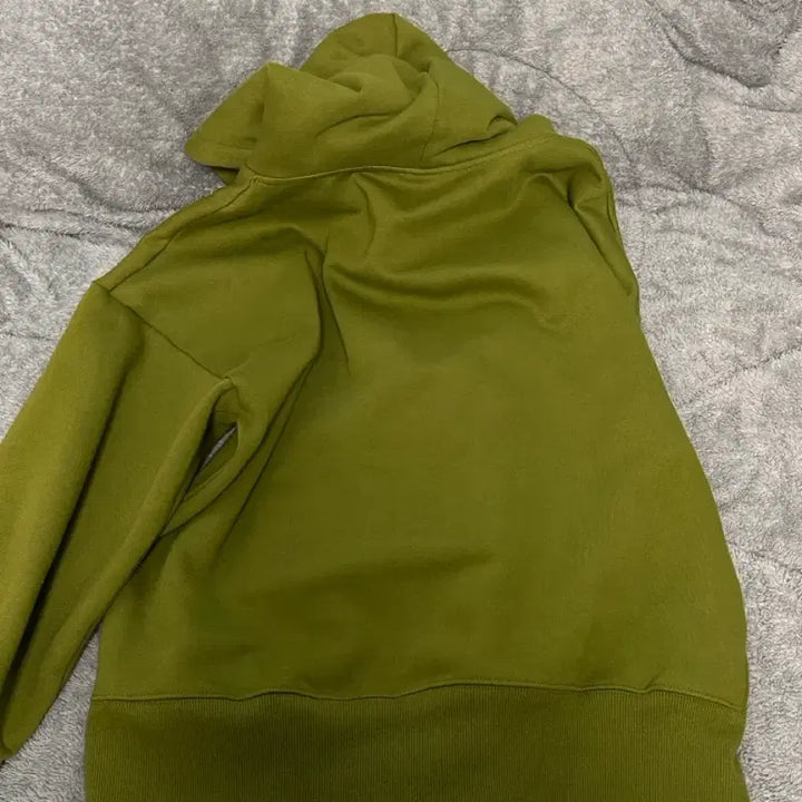 [BUNJANG] Kishore Olive Hoodie M / 키쇼르 후드티 올리브 M
