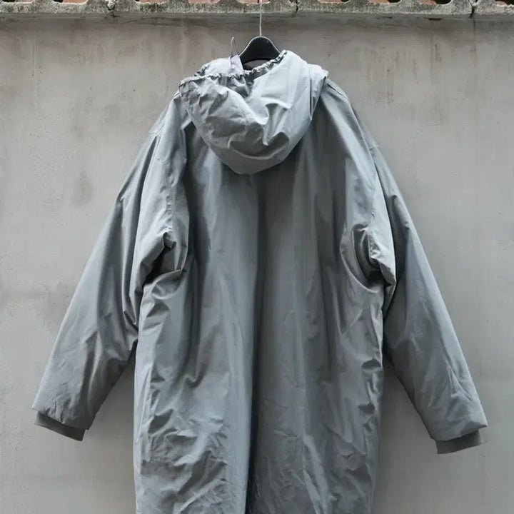 [BUNJANG] Cos Padded Coat (Silver) / cos 코스 패딩 코트 실버 컬러(전투용)