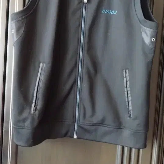 [BUNJANG] MMGA Women's Sports Vest / MMGA 블랙 여성 스포츠조끼