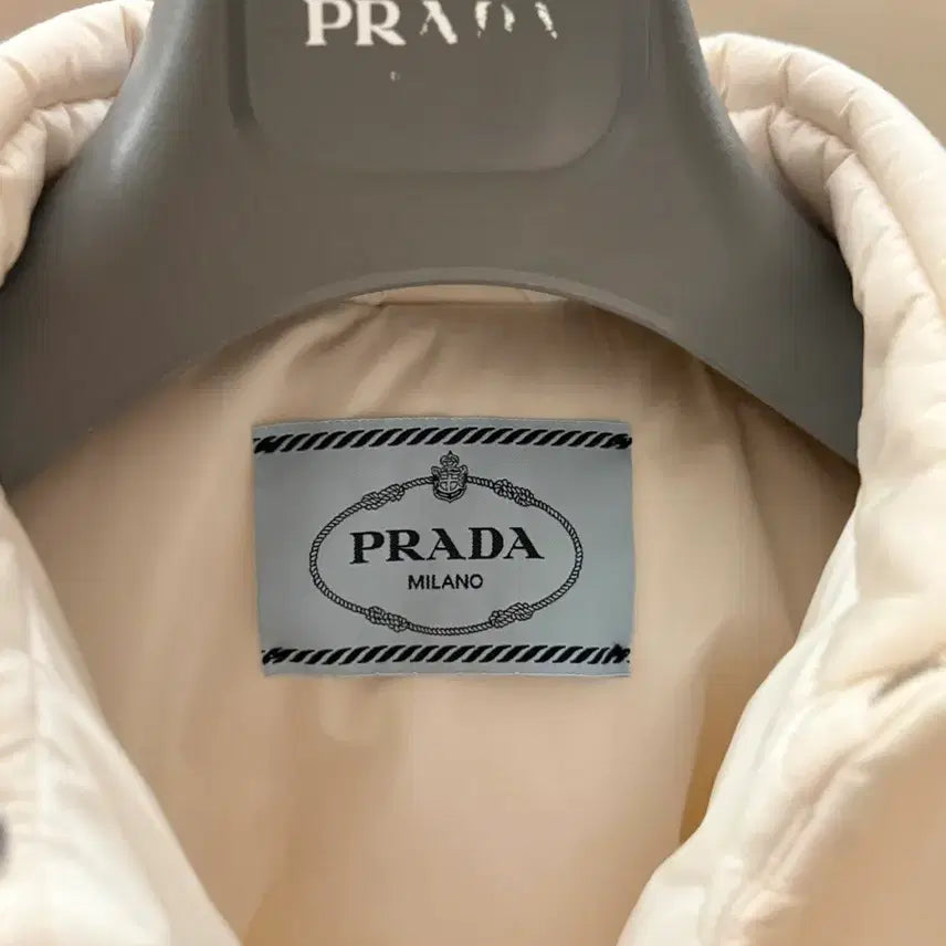 [BUNJANG] Prada Re-Nylon Padded Jacket / 프라다 여성 리나일론 패딩 자켓