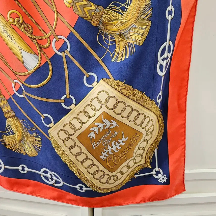 [BUNJANG] Hermes Cliquetis Silk Scarf Carre 90 / 에르메스(Hermes) 실크 빈티지스카프 까레 90