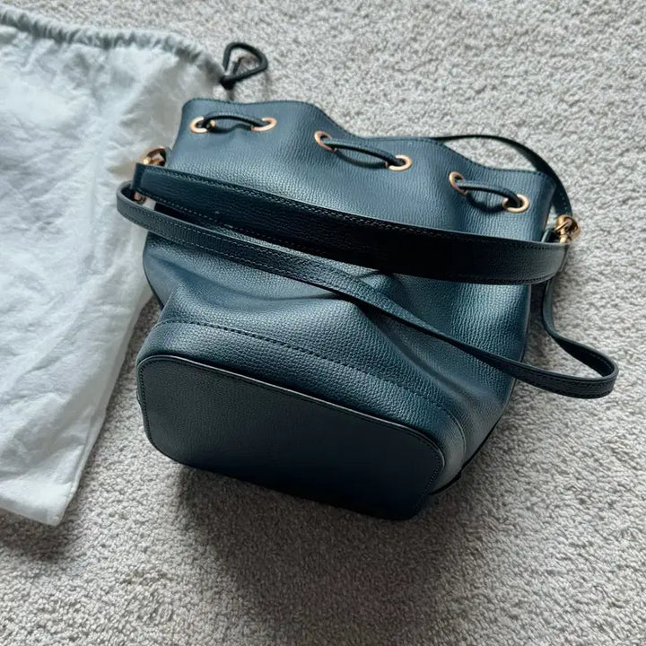 [BUNJANG] COURONNE Leather Crossbody Tote Bag / COURONNE 쿠론 크로스백 토트백 소가죽
