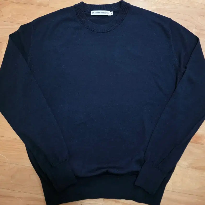 [BUNJANG] Branded Superior Essential Roundneck Knit Dark Navy M / 브랜디드 수페리얼 에센셜 라운드넥 니트 다크 네이비 M사이즈