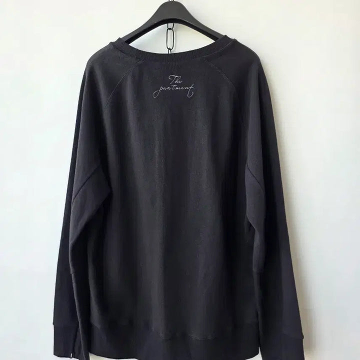 [SOLD OUT] 남녀공용)블랙 무늬 맨투맨 티셔츠/새제품