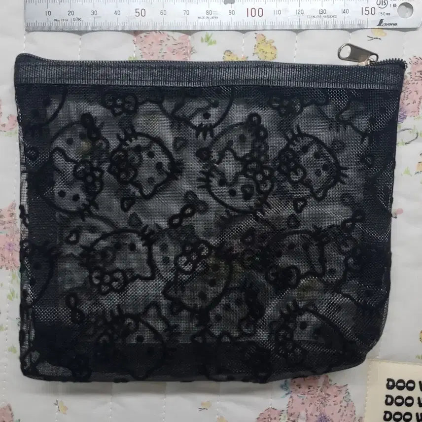 [BUNJANG] Sanrio Hello Kitty Mesh Pouch / (3월18일까지할인)산리오 헬로키티 블랙 망사 파우치