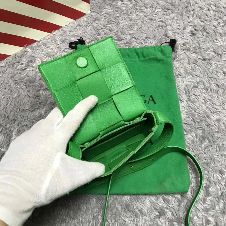 [BUNJANG] Closet Bottega Veneta Mini Cassette Bag - Green / {클로젯}[더스트 구성]보테가베네타 미니 카세트백 그린