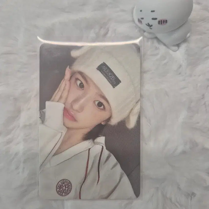 [BUNJANG] IVE Yujin Mine Withmu POB Photocard / 최저!!)아이브 유진 마인 위드뮤 포카 판매