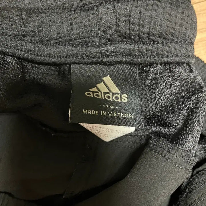 [BUNJANG] Adidas Shorts Size 110 / 아디다스 반바지