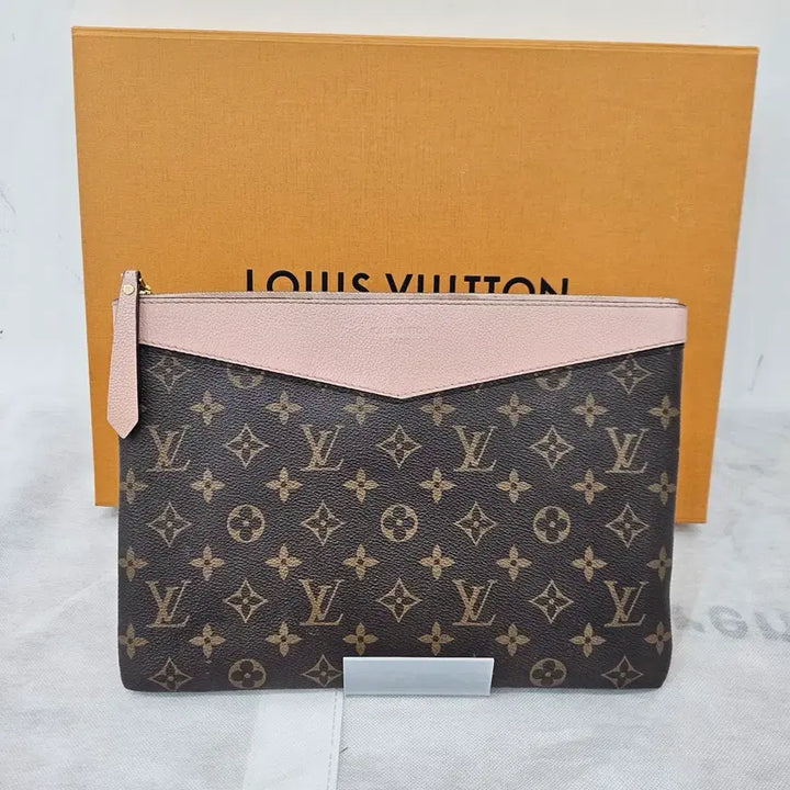 [BUNJANG] Louis Vuitton Monogram Clutch Pink / 루이비통 모노그램 클러치 핑크
