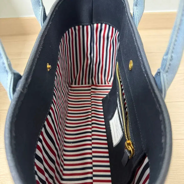 [SOLD OUT] 톰브라운 캔버스 인터락 스몰 토트백