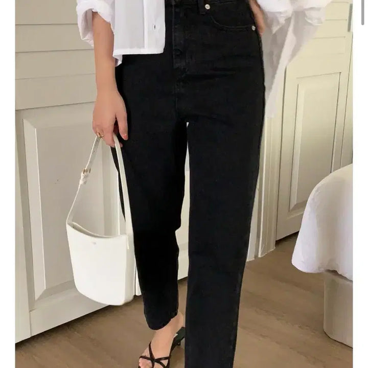 [BUNJANG] Free Love Seed Black High-Waist Denim Jeans (Size S) / 프리러브 시드 블랙 하이웨스트 데님 S