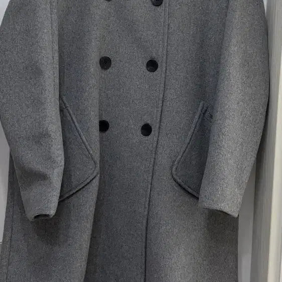 [SOLD OUT] 미세키서울 더블버튼 롱코트 조이현코트