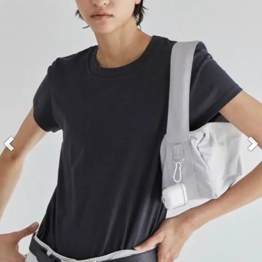 [SOLD OUT] ASSIST 서울  이지스퀘어백