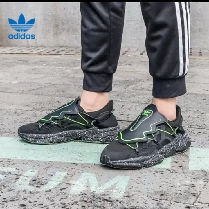 [BUNJANG] Adidas Ozweego 2-in-1 Running &amp; Trekking Shoes / 아디다스 2in1 러닝화 트레킹 판매 합니다