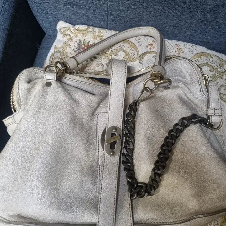 [BUNJANG] Burberry Leather Bag / 버버리가방