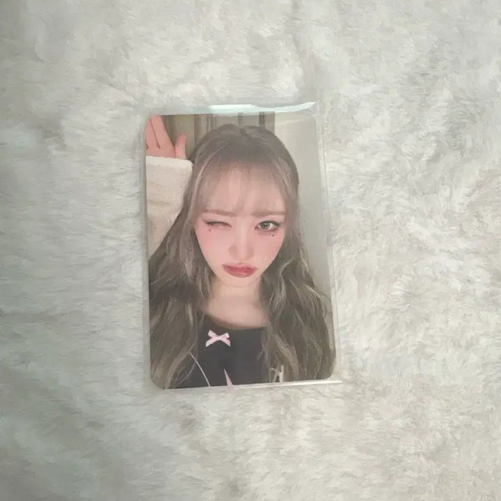 꼼지락샵에서 산 아이브 리즈 포카 팝니다