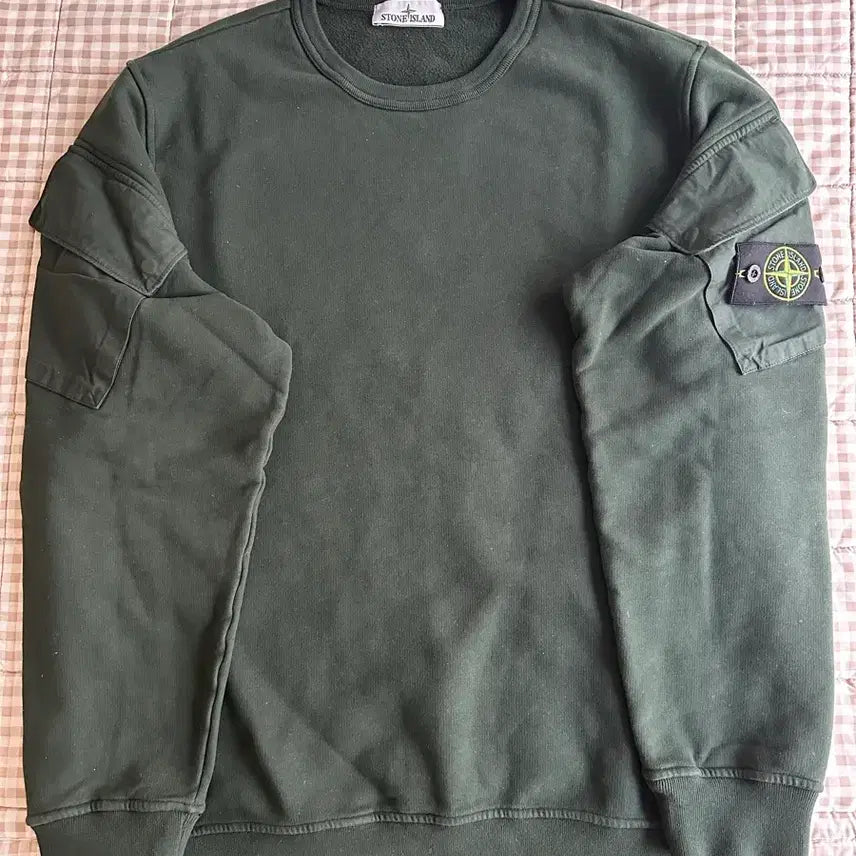 [BUNJANG] Stone Island 25FW Juniper Green Sweatshirt / 스톤아일랜드 25fw 맨투맨
