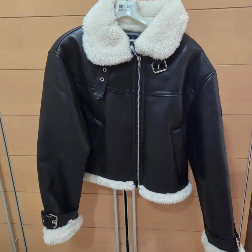 [BUNJANG] Leather Mustang Jacket / 레더리 무스탕