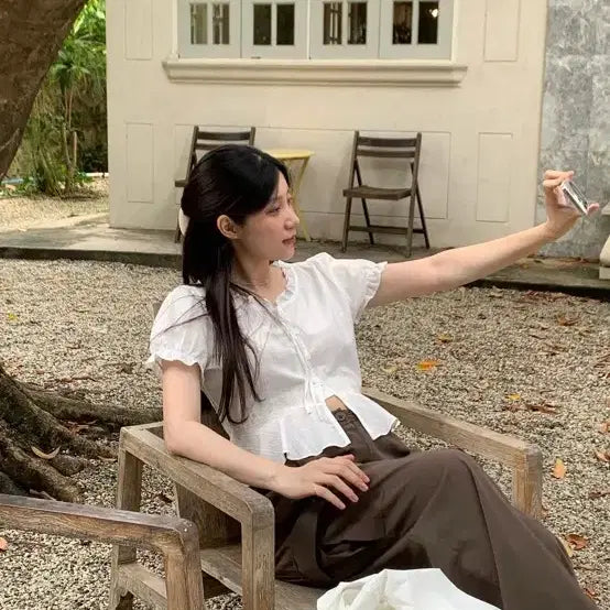 [BUNJANG] Lamour Lorence Ivory Frill Blouse / 라무어 로렌스 프릴 블라우스 아이보리