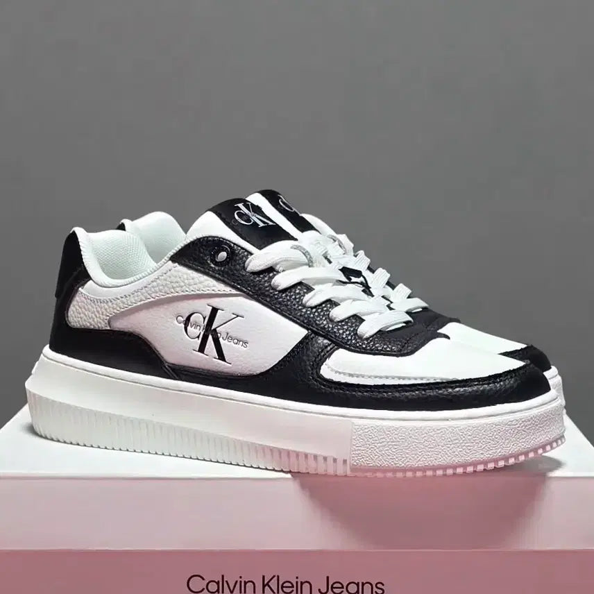 [BUNJANG] Calvin Klein Sneakers (Size 240-245) / 캘빈클라인 스니커즈 240~245 [새상품]