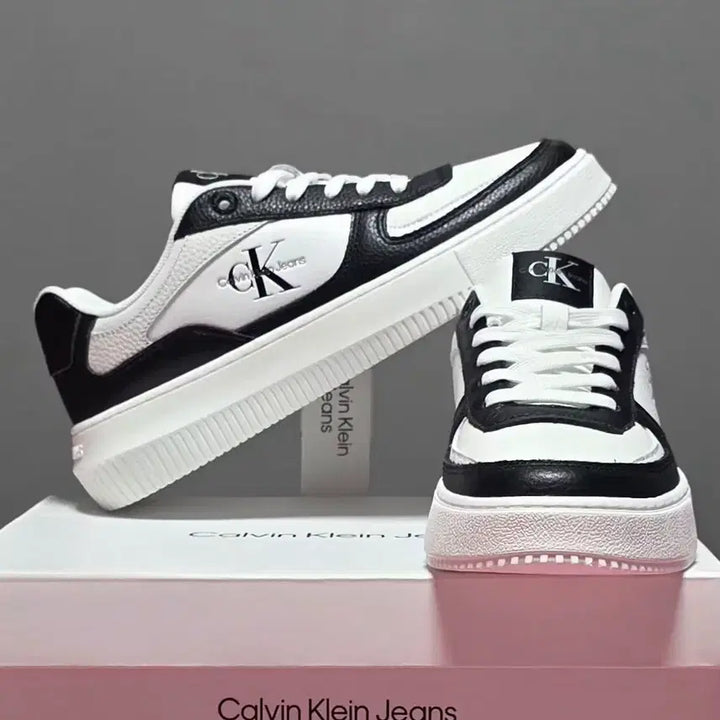 [BUNJANG] Calvin Klein Sneakers (Size 240-245) / 캘빈클라인 스니커즈 240~245 [새상품]