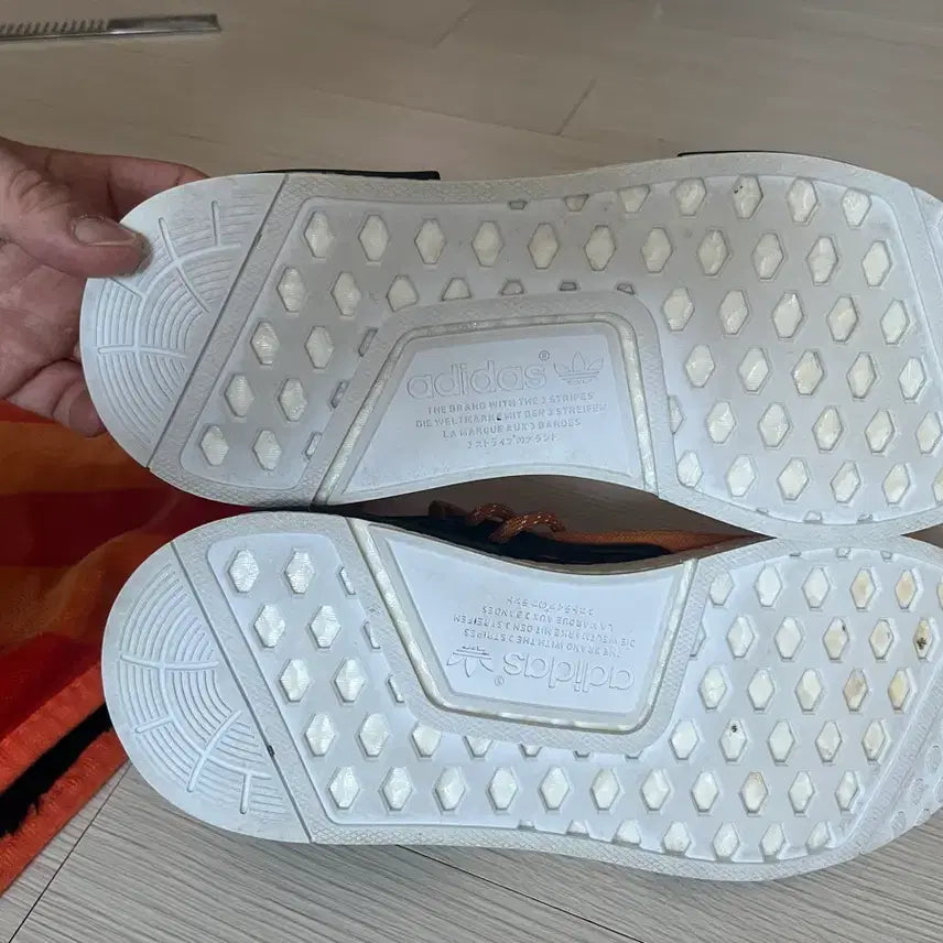 [BUNJANG] Adidas Pharrell Williams Humanrace NMD Orange Sneakers / 아디다스팔렐 윌리엄스 휴먼레이스 오