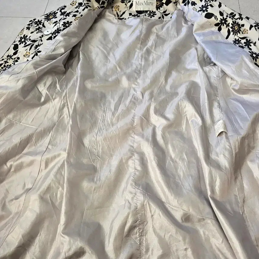 [BUNJANG] MaxMara Flower Pattern Coat Size 44 / MaxMara 플라워 패턴 코트 44