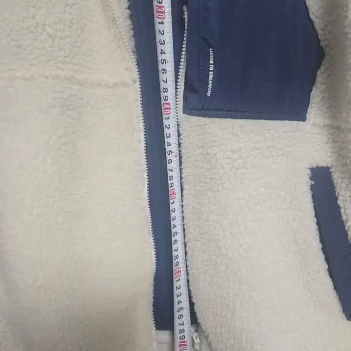 [BUNJANG] Generic Fleece Jacket (M) / 양털후리스 (M.100)