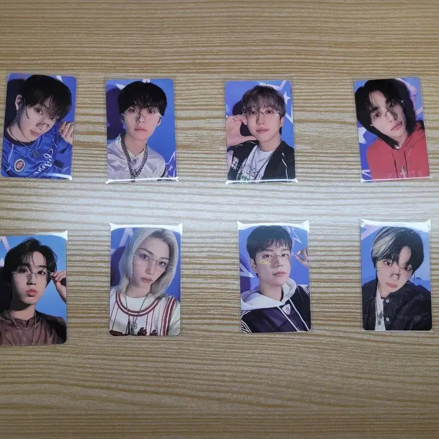 스키즈 2025 시즌그리팅(달력없음) 용복이 공차 컵받침이랑 포스터 서비