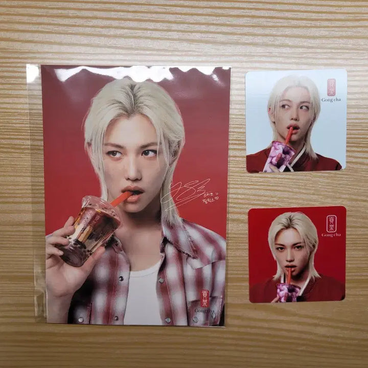 스키즈 2025 시즌그리팅(달력없음) 용복이 공차 컵받침이랑 포스터 서비