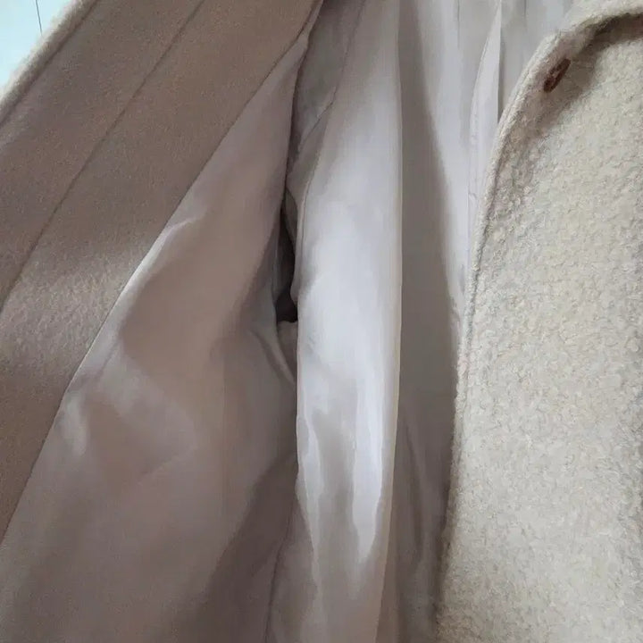 [BUNJANG] Lami Nez Boucle Belted Coat / 라미네즈 부클 벨티드 코트 boucle belted coat 판매