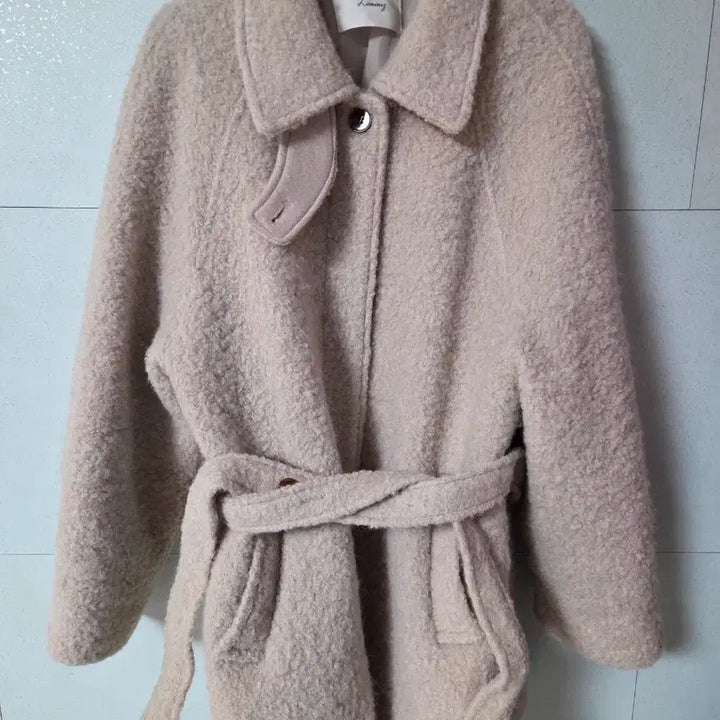[BUNJANG] Lami Nez Boucle Belted Coat / 라미네즈 부클 벨티드 코트 boucle belted coat 판매