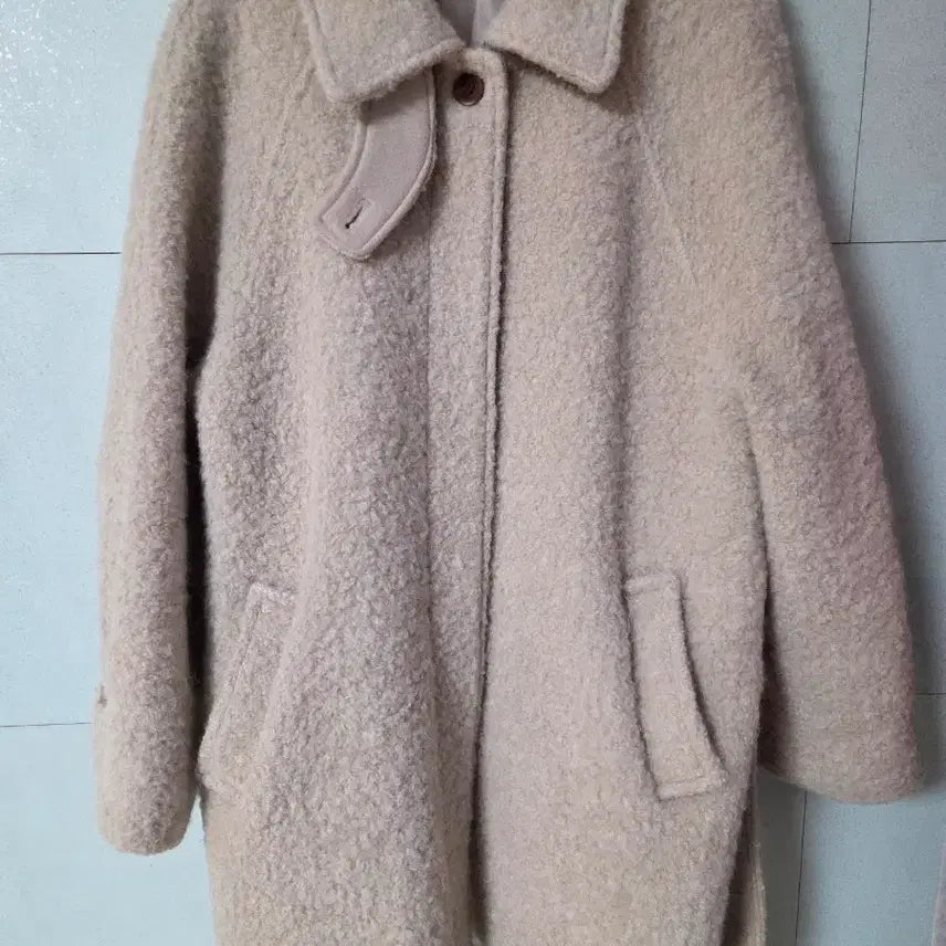 [BUNJANG] Lami Nez Boucle Belted Coat / 라미네즈 부클 벨티드 코트 boucle belted coat 판매