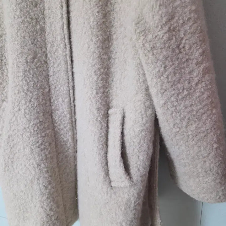 [BUNJANG] Lami Nez Boucle Belted Coat / 라미네즈 부클 벨티드 코트 boucle belted coat 판매