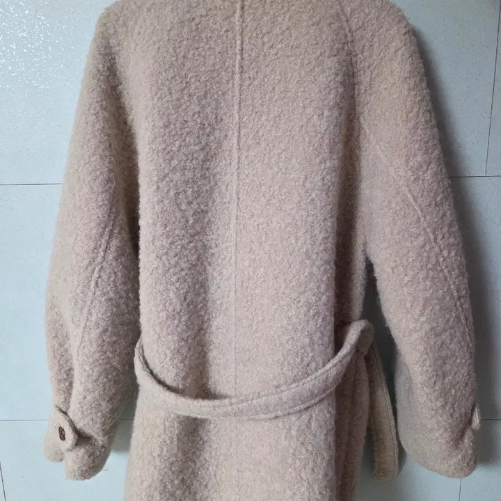 [BUNJANG] Lami Nez Boucle Belted Coat / 라미네즈 부클 벨티드 코트 boucle belted coat 판매