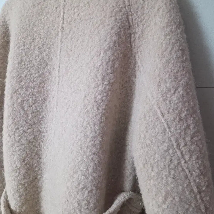 [BUNJANG] Lami Nez Boucle Belted Coat / 라미네즈 부클 벨티드 코트 boucle belted coat 판매