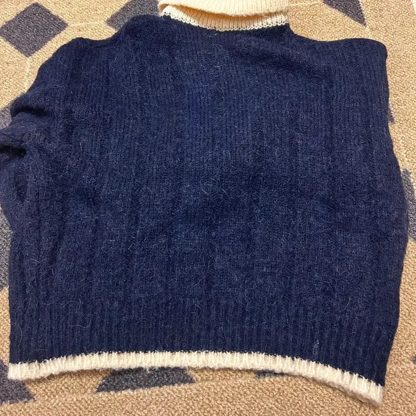 [BUNJANG] Grove Navy Knit Sweater / 그로브 니트