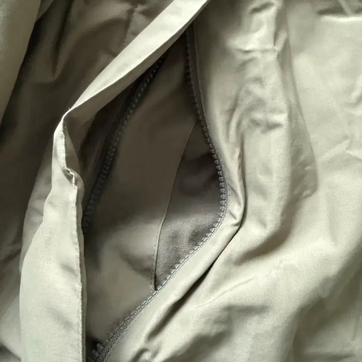 [BUNJANG] Giordano Padded Jacket Beige / 지오다노 패딩 카키