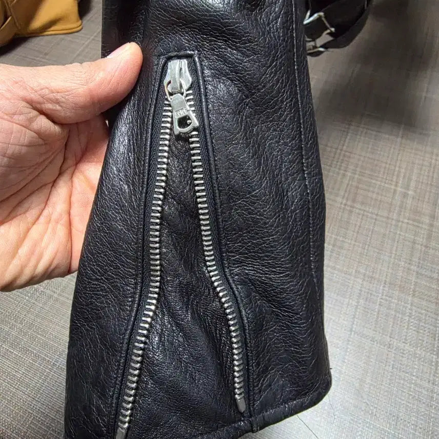 [BUNJANG] D-Aft Blackist Leather Jacket (Size S) / 디아프바인 블랙히스트 양가죽 S사이즈