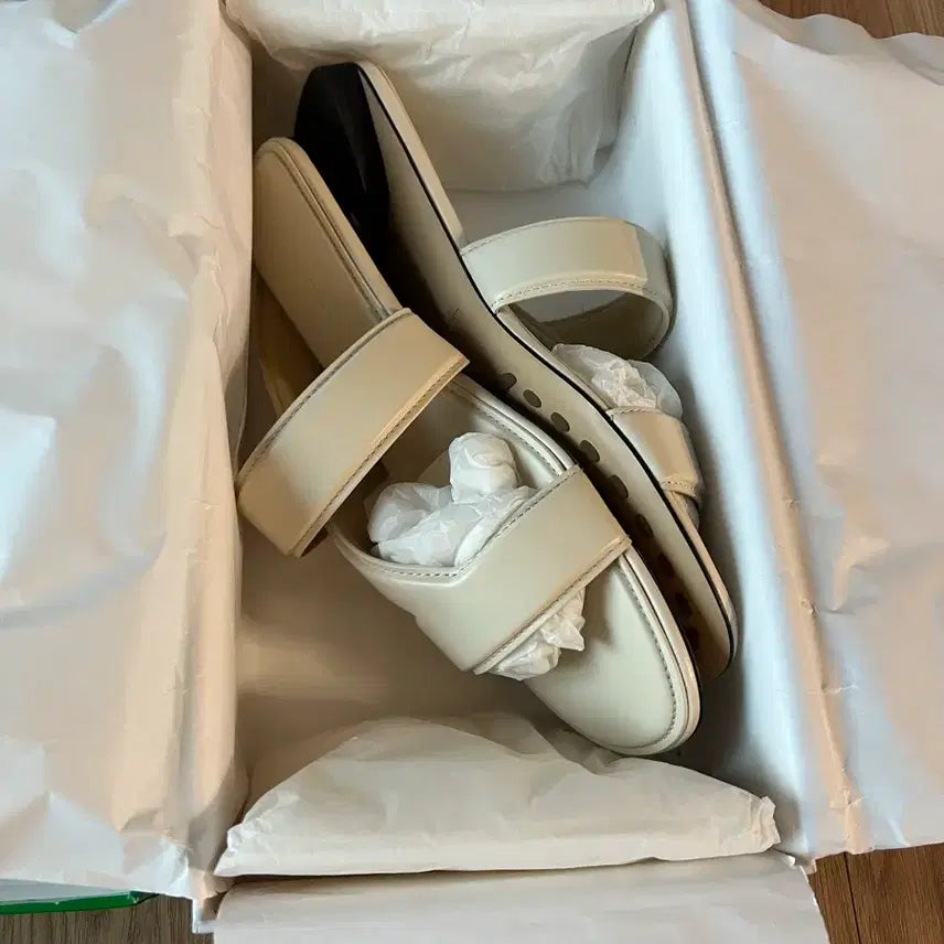 [BUNJANG] Bottega Veneta Women's Slippers / 보테가 베네타 여성 슬리퍼