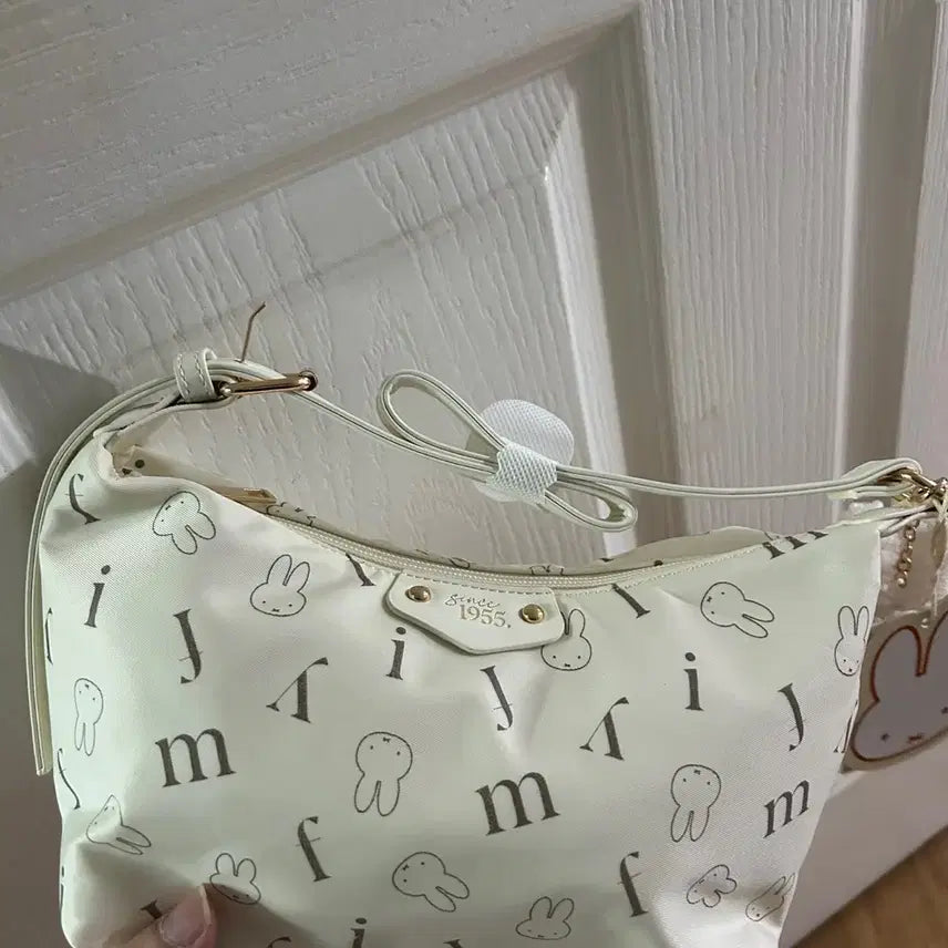 [BUNJANG] Miffy 1955 Cream Daily Shoulder Bag / 미피 1955 크림 데일리 숄더백 핸드백