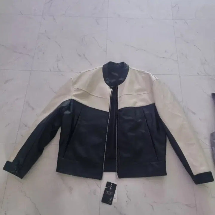 [BUNJANG] 8 Seconds Leather Jacket (Size 95/M) / 8 seconds 가죽 자켓 95/M 새제품