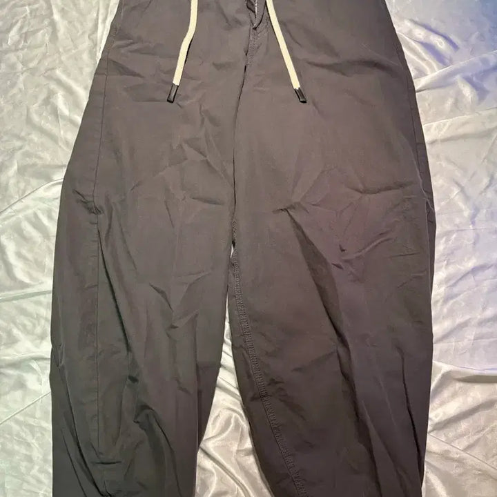 [BUNJANG] Kicheol Easy Balloon Pants [S] / 기철 easy 벌룬 팬츠 [S]