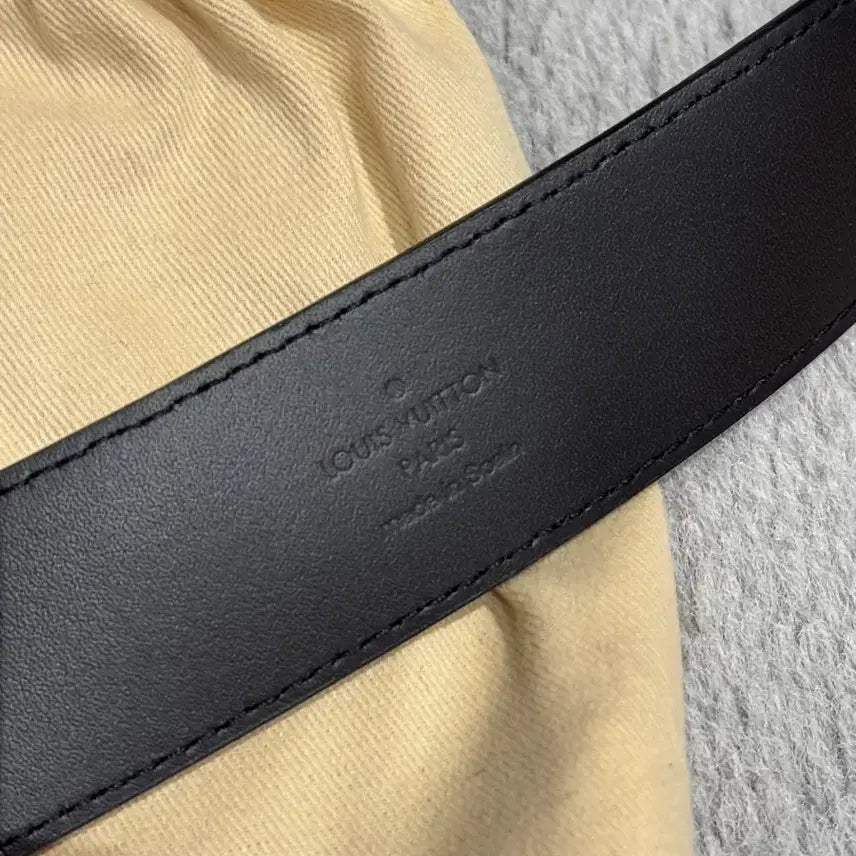 [BUNJANG] Louis Vuitton Taiga Belt / 루이비통 무광 타이가 남성벨트