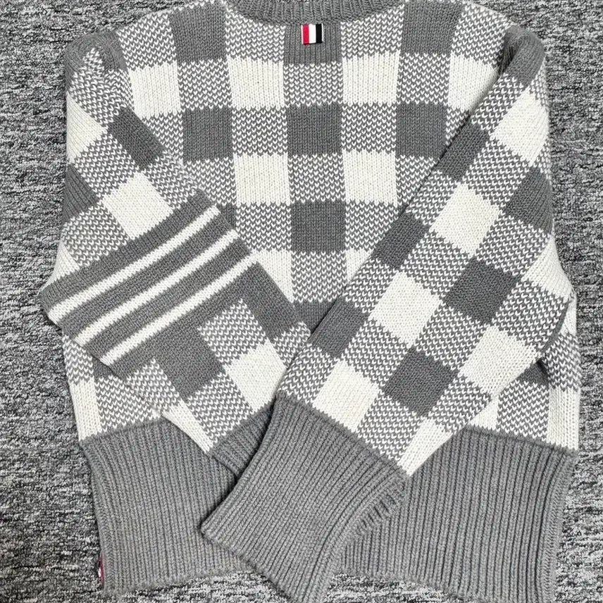 [BUNJANG] Thom Browne 4-Bar Gingham Check Knit Gray / 톰브라운 4-BAR 깅엄체크 니트 그레이