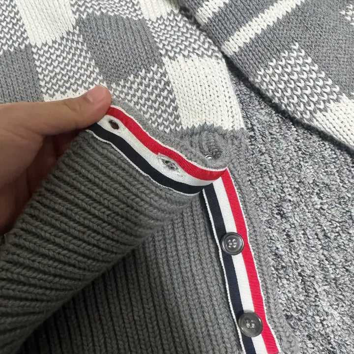 [BUNJANG] Thom Browne 4-Bar Gingham Check Knit Gray / 톰브라운 4-BAR 깅엄체크 니트 그레이
